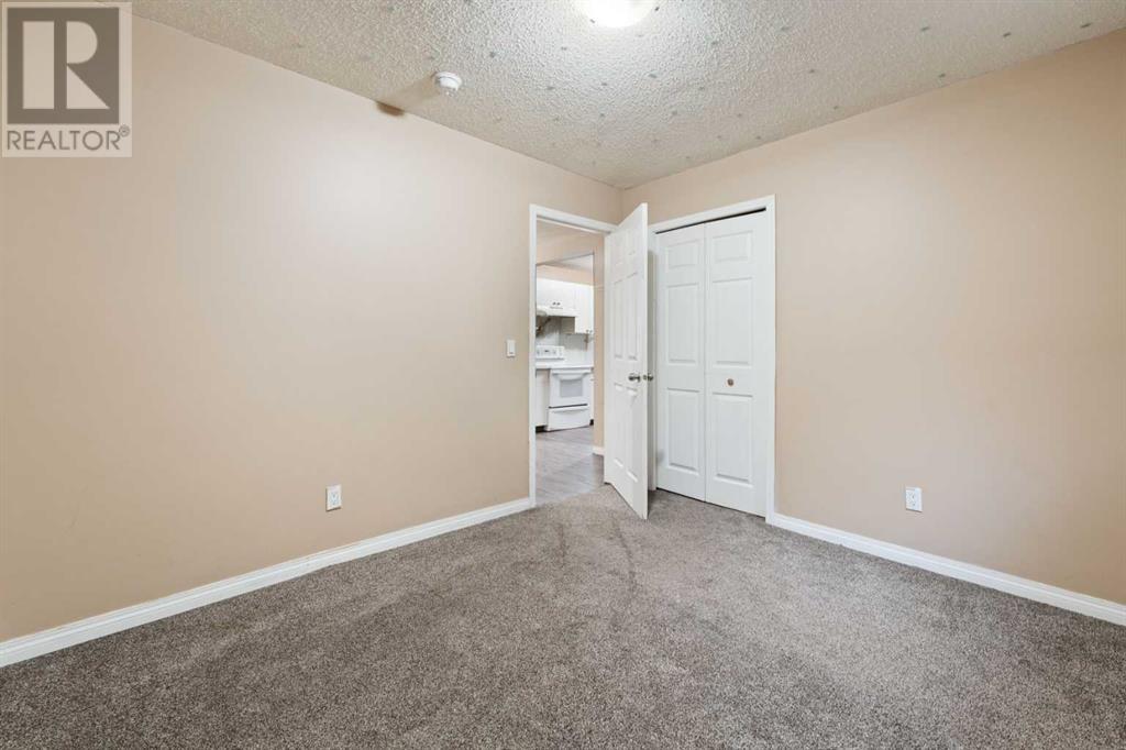 Single Family House Bi-level for Sale in  Tarawood Place NE Taradale Calgary 