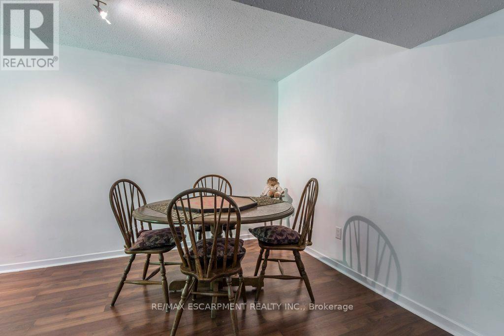 Photo 30 of 14 109 Wilson Street W, Hamilton ON