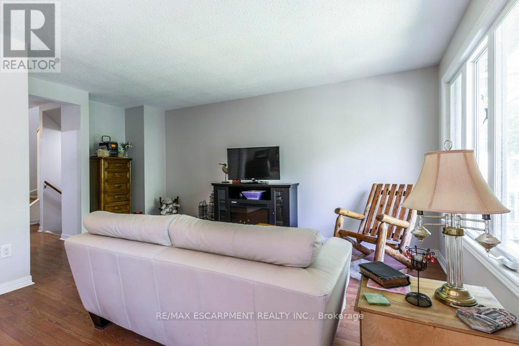 Photo 17 of 14 109 Wilson Street W, Hamilton ON