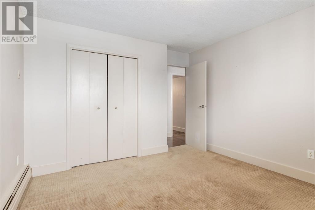 Single Family House for Sale in    Avenue SW Cliff Bungalow Calgary 