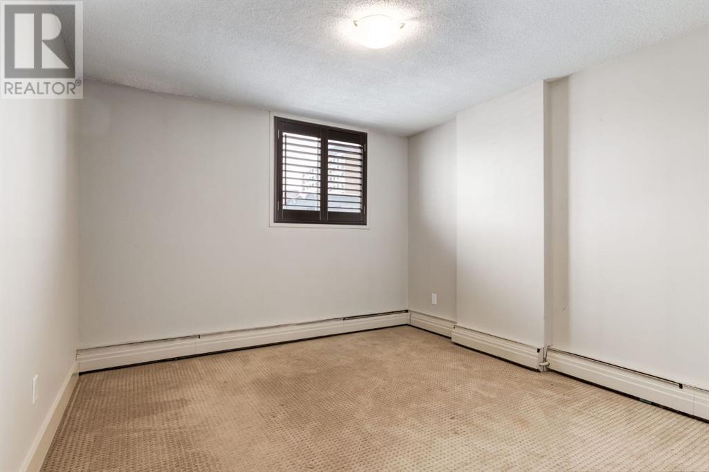 Single Family House for Sale in    Avenue SW Cliff Bungalow Calgary 