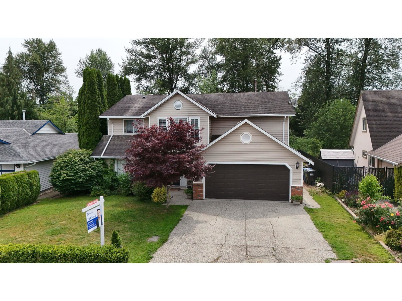 Photo 3 of 31002 Creekside Drive, Abbotsford BC