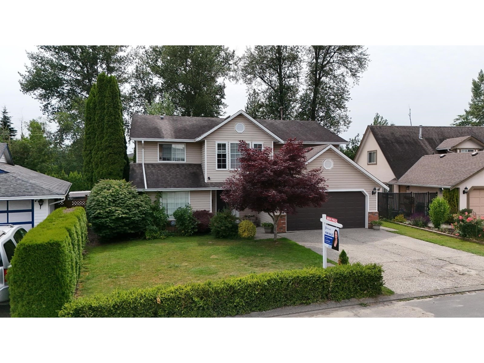 Photo 2 of 31002 Creekside Drive, Abbotsford BC