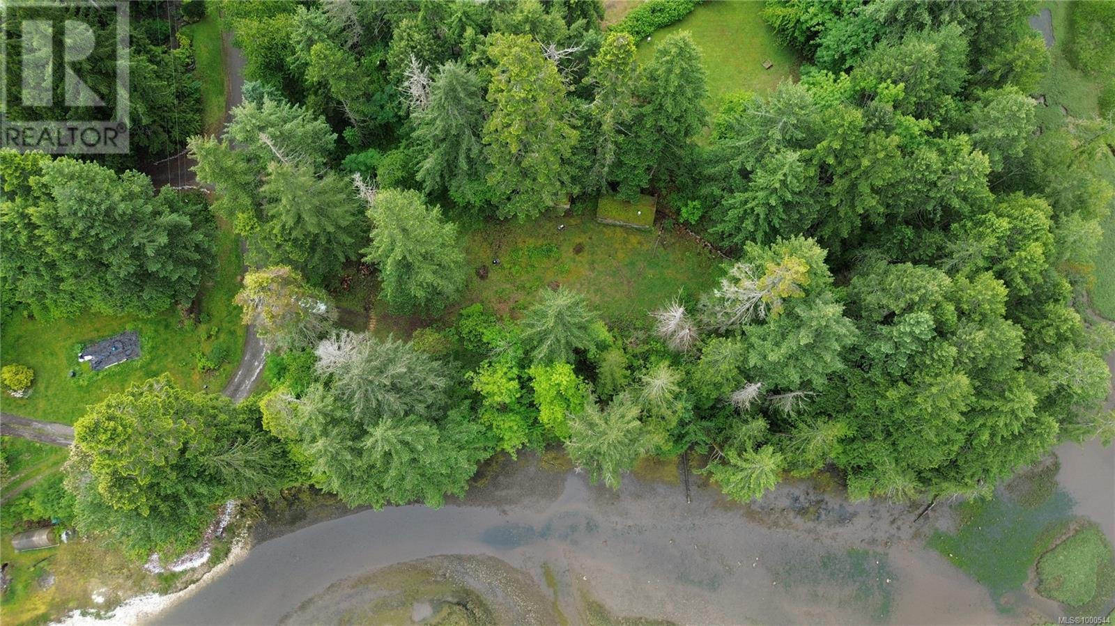 Photo 14 of 12598 Lipton Rd, Ladysmith BC