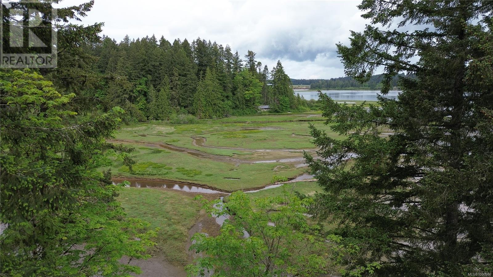 Photo 11 of 12598 Lipton Rd, Ladysmith BC