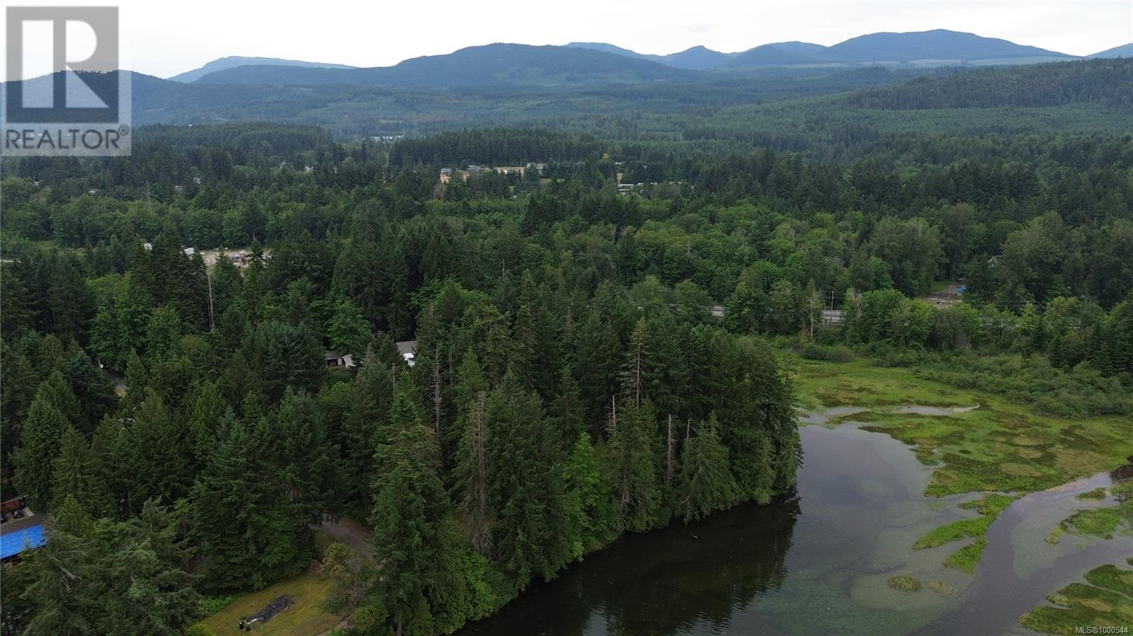 Photo 9 of 12598 Lipton Rd, Ladysmith BC