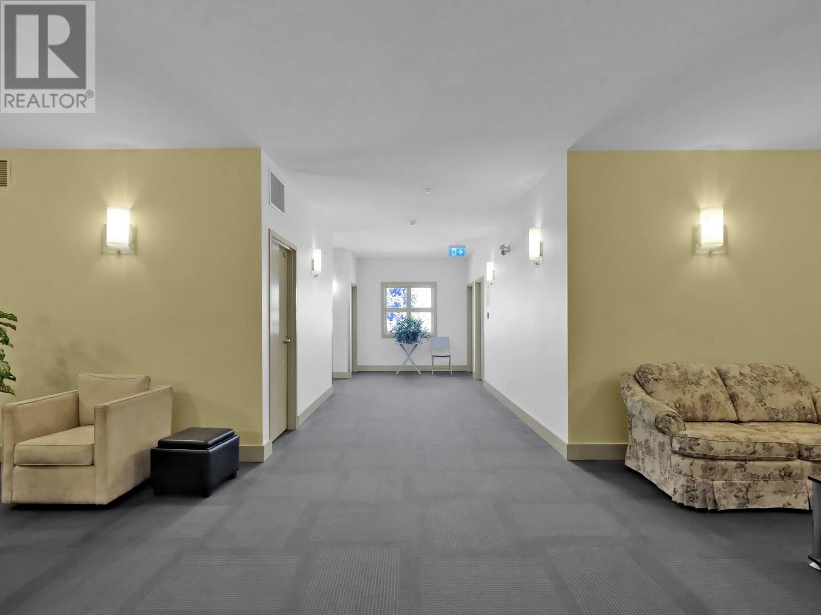 311 250 WATERFORD Avenue, Penticton