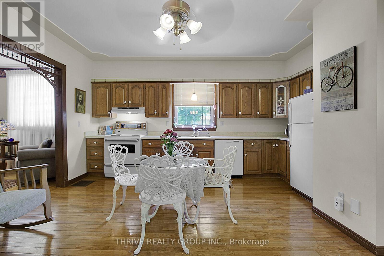 Single Family House for Sale in  BROAD STREET North Middlesex (Parkhill) 
