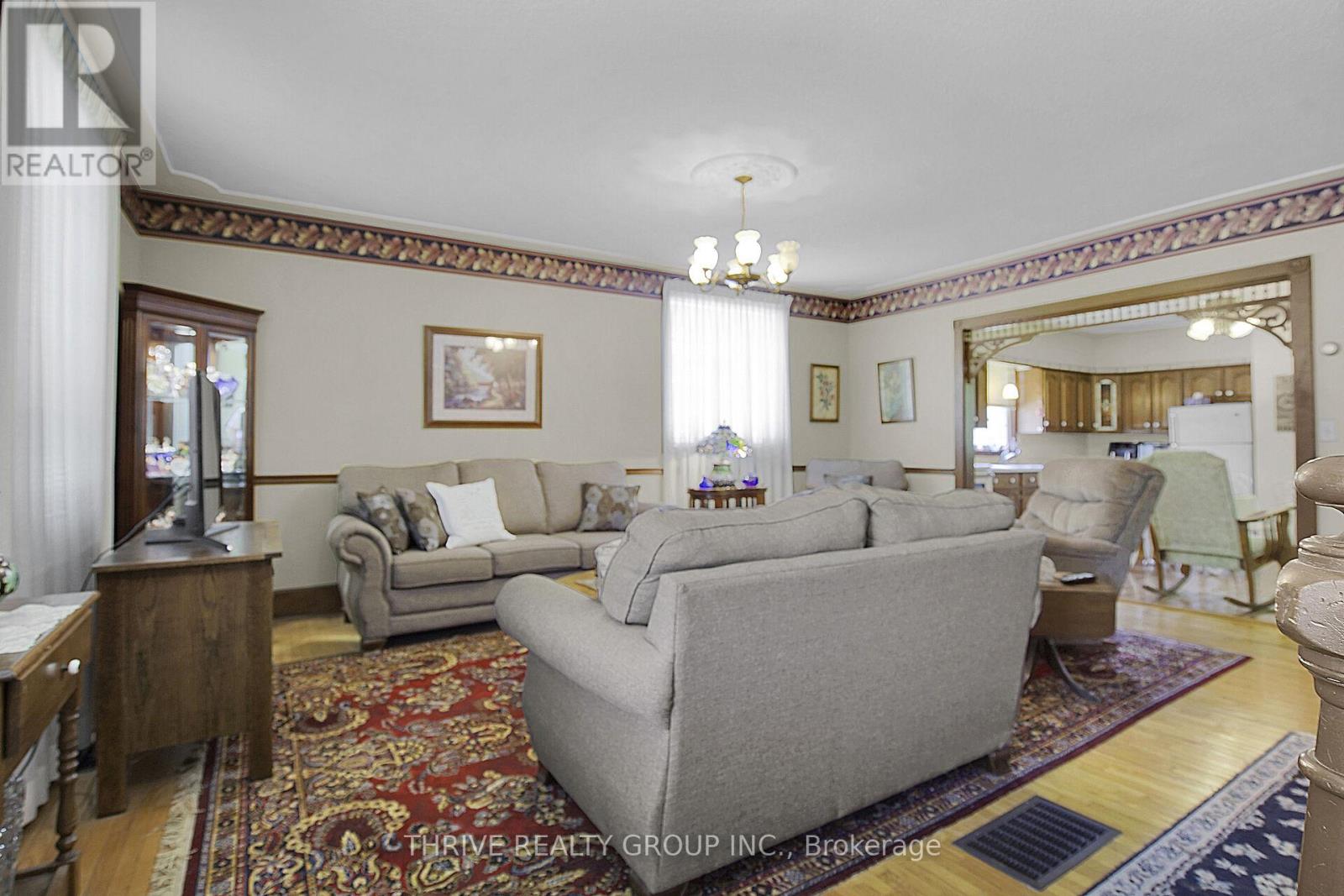 Single Family House for Sale in  BROAD STREET North Middlesex (Parkhill) 