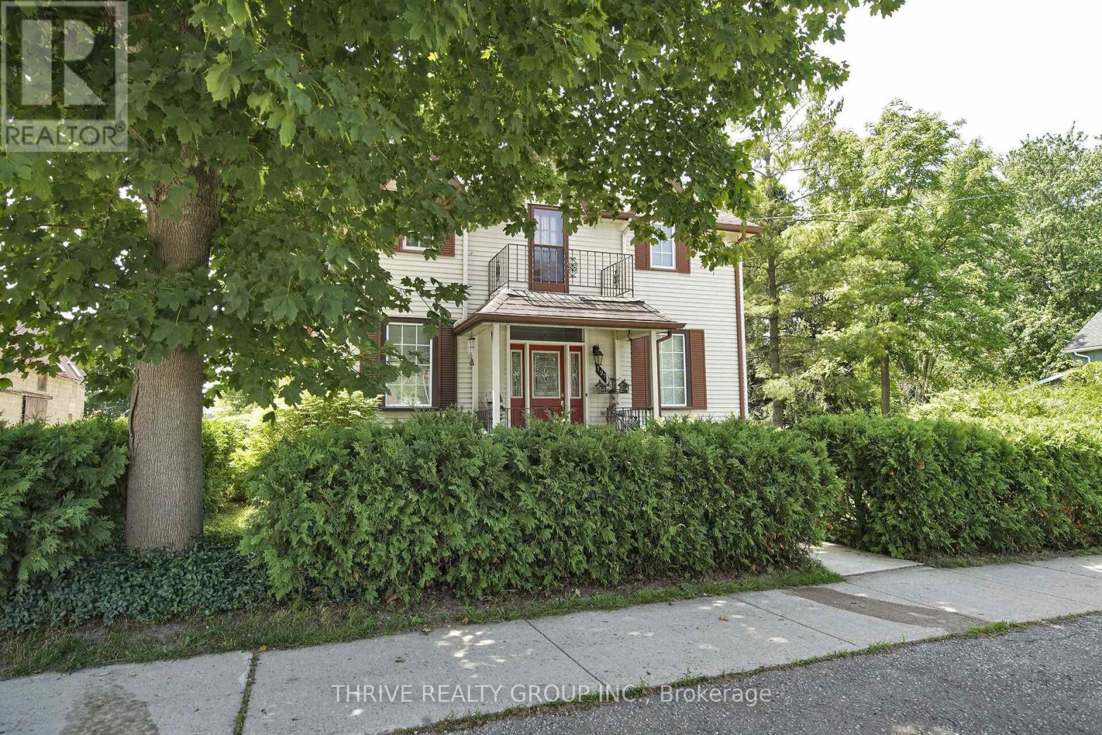 Single Family House for Sale in  BROAD STREET North Middlesex (Parkhill) 