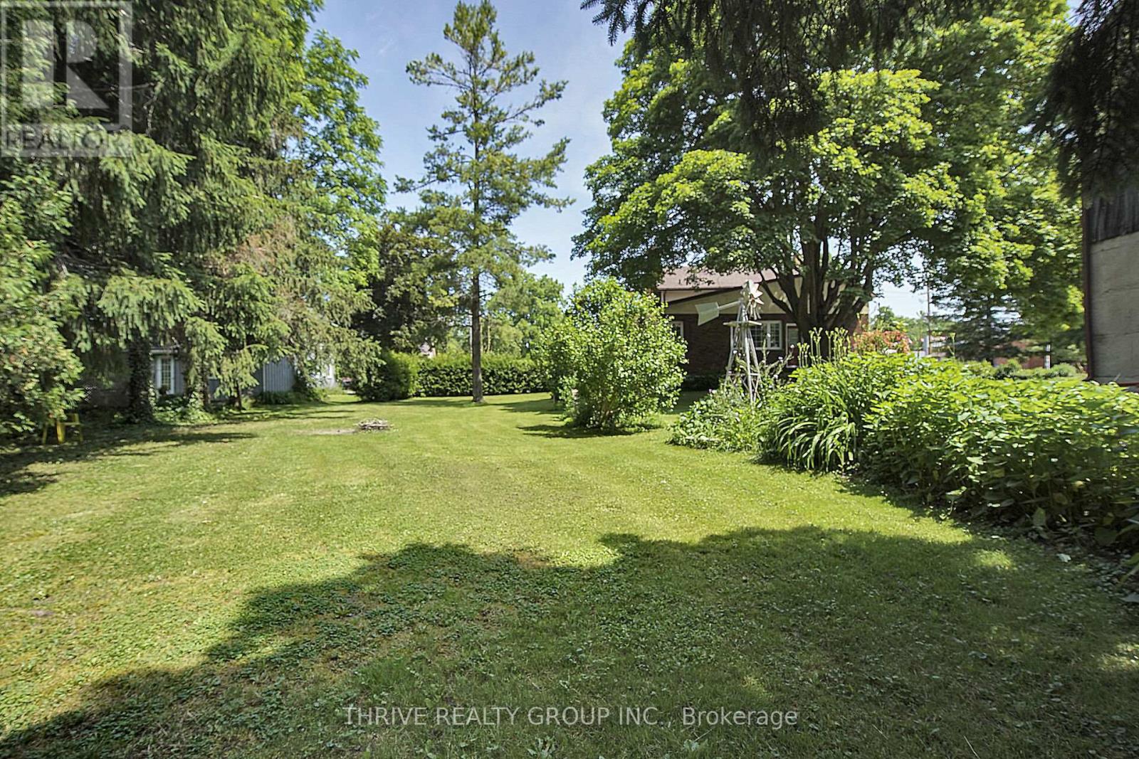 Single Family House for Sale in  BROAD STREET North Middlesex (Parkhill) 