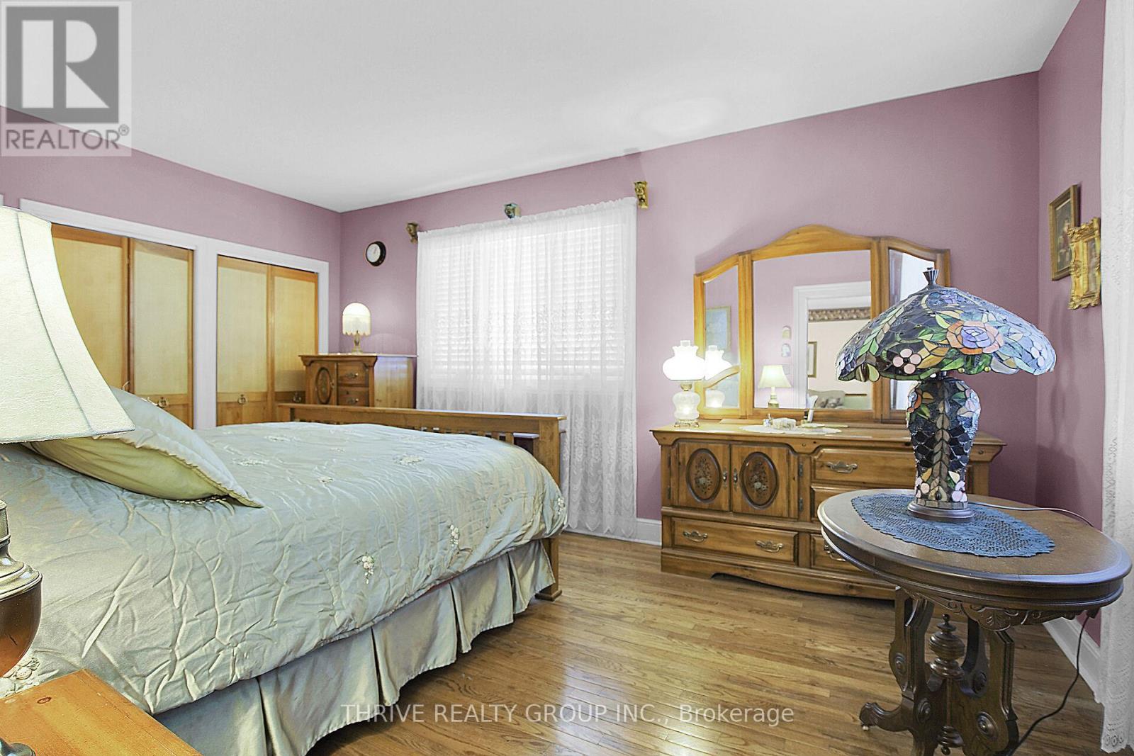 Single Family House for Sale in  BROAD STREET North Middlesex (Parkhill) 