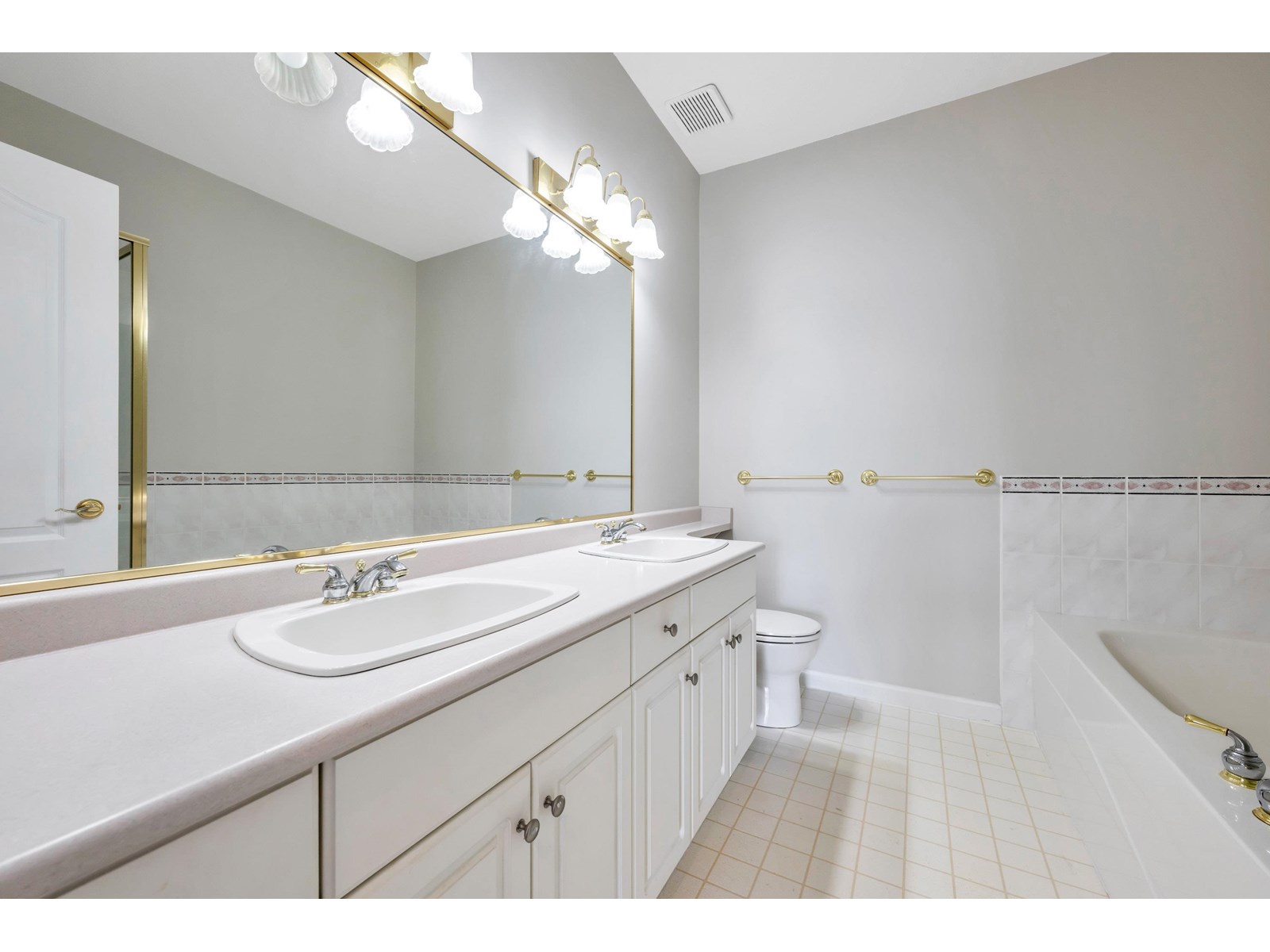 Photo 19 of 14 21579 88 B Avenue, Langley BC