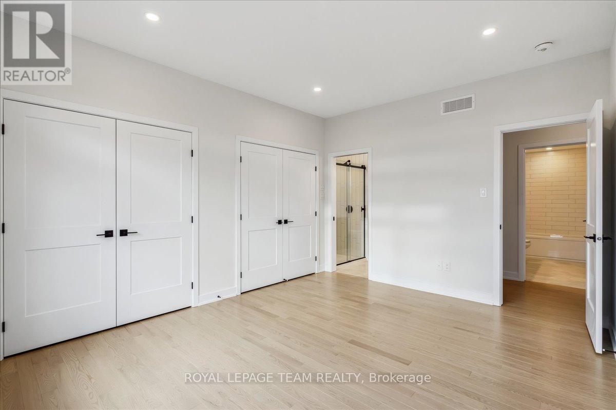Photo 3 of 91 Hogan Drive, Mcnab Braeside ON