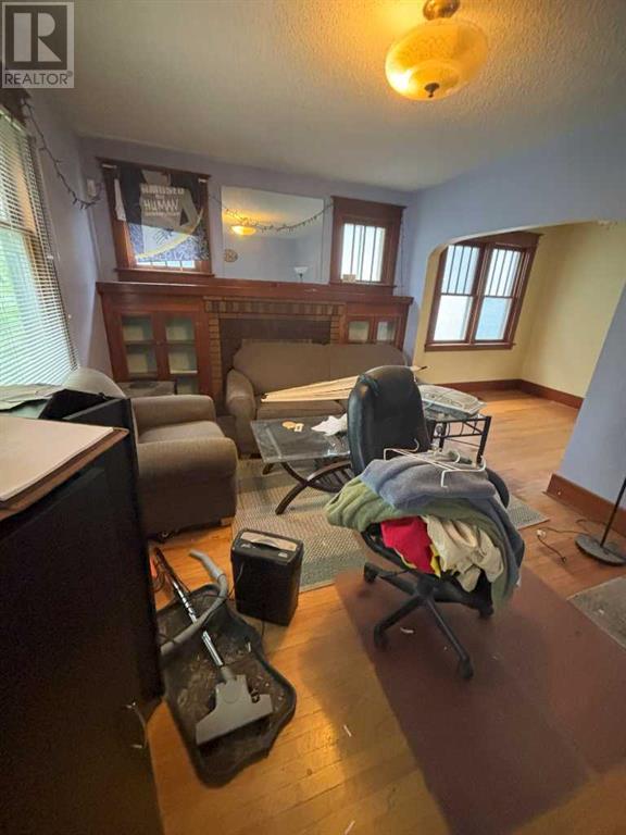 Single Family House Bungalow for Sale in   Avenue NE Crescent Heights Calgary 