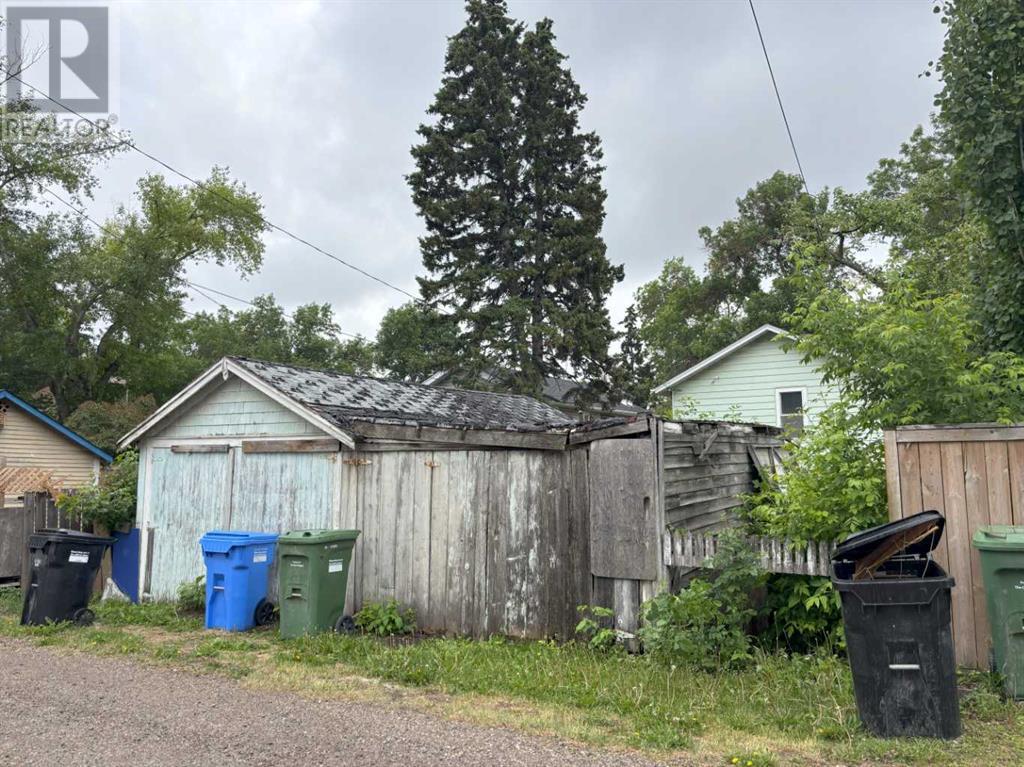 Single Family House Bungalow for Sale in   Avenue NE Crescent Heights Calgary 