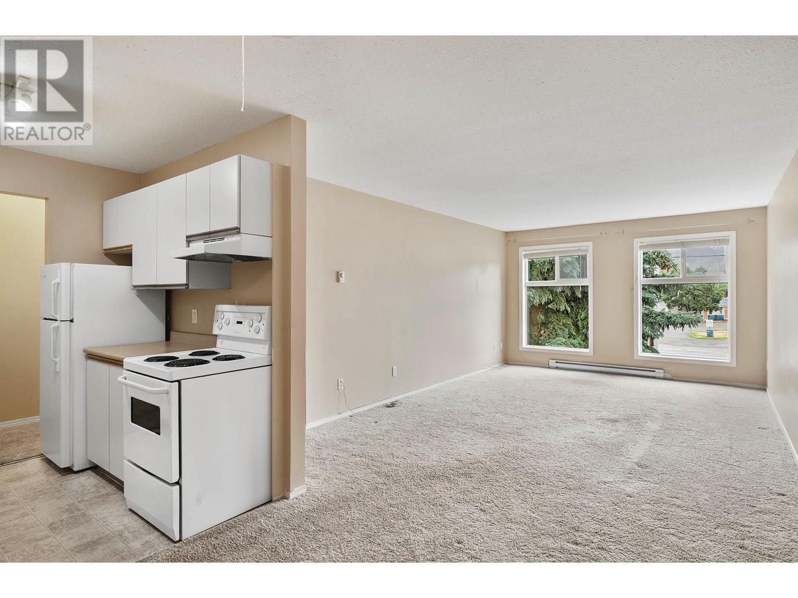 #203 1760 BRUNNER AVENUE - Image 10