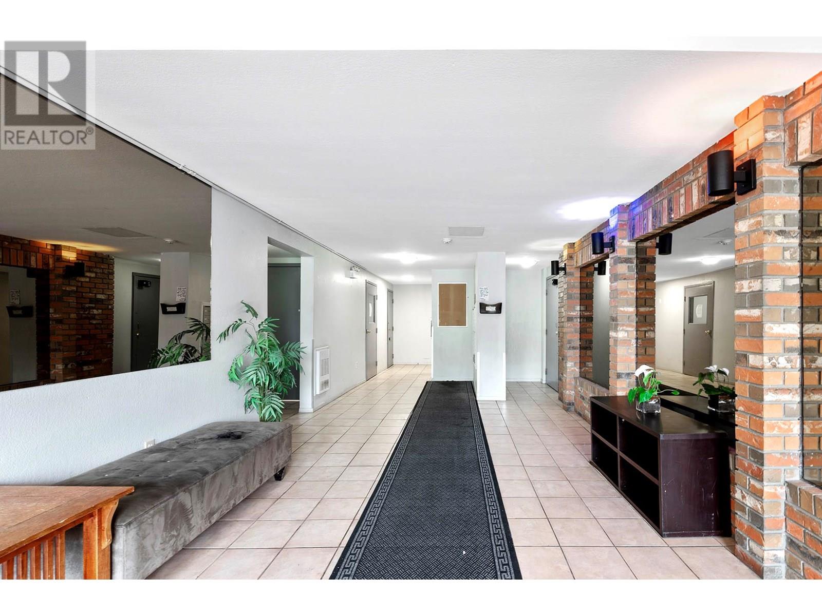 #203 1760 BRUNNER AVENUE - Image 2