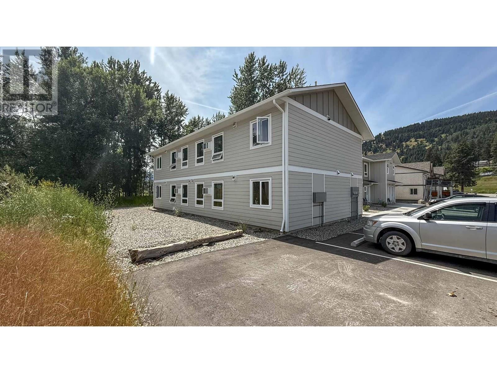 2142 BESSETTE STREET - 8