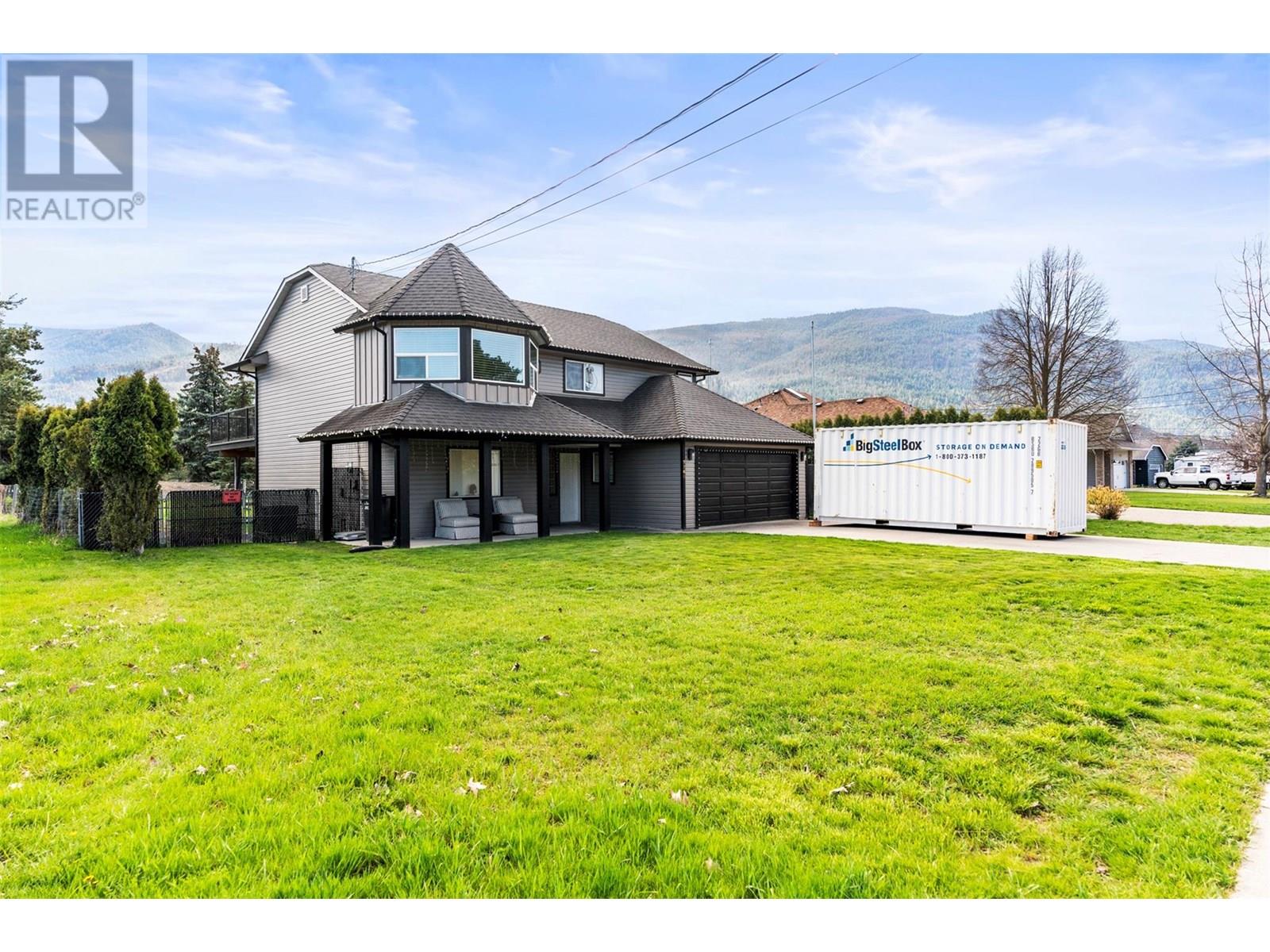2260 Okanagan Street, Armstrong