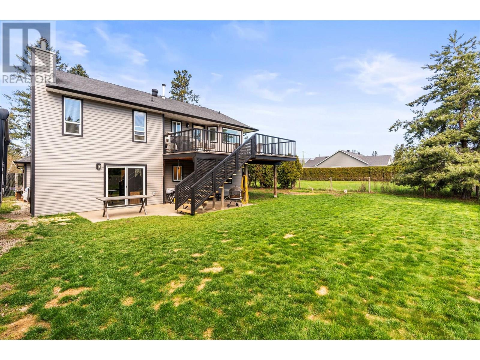 2260 Okanagan Street, Armstrong