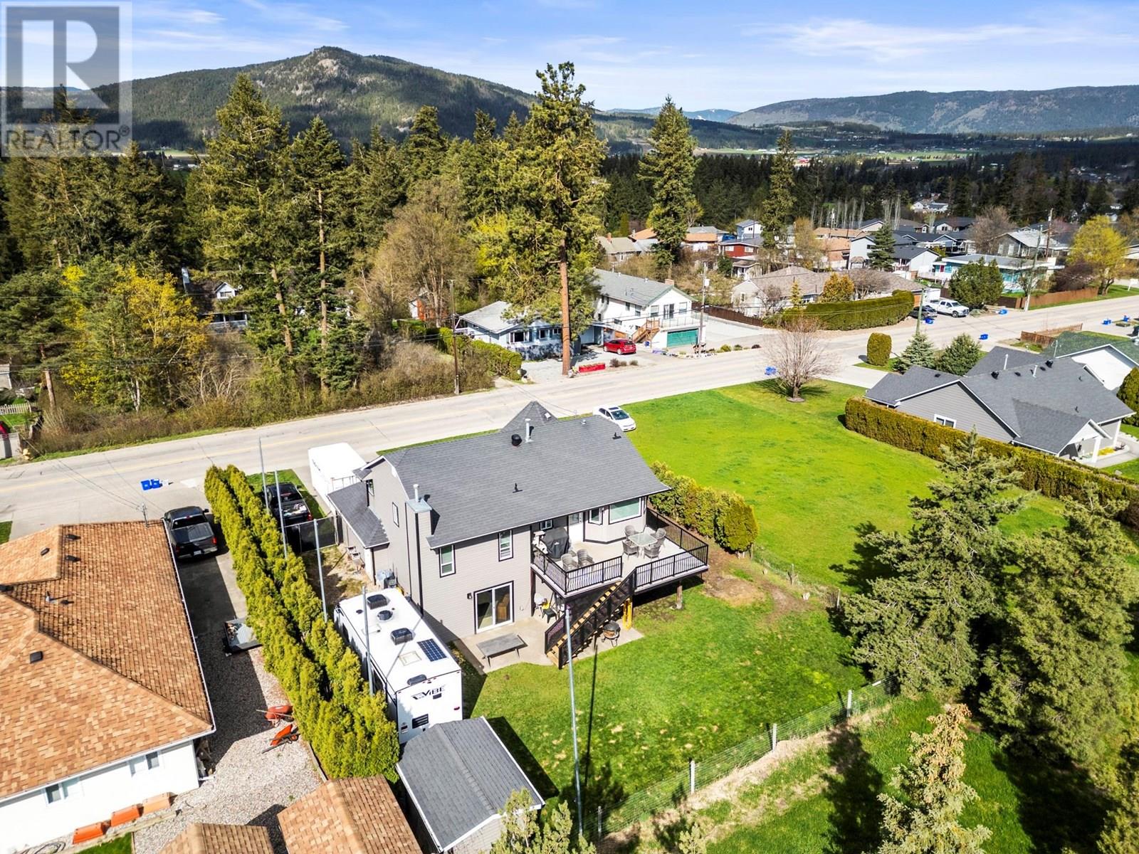 2260 Okanagan Street, Armstrong