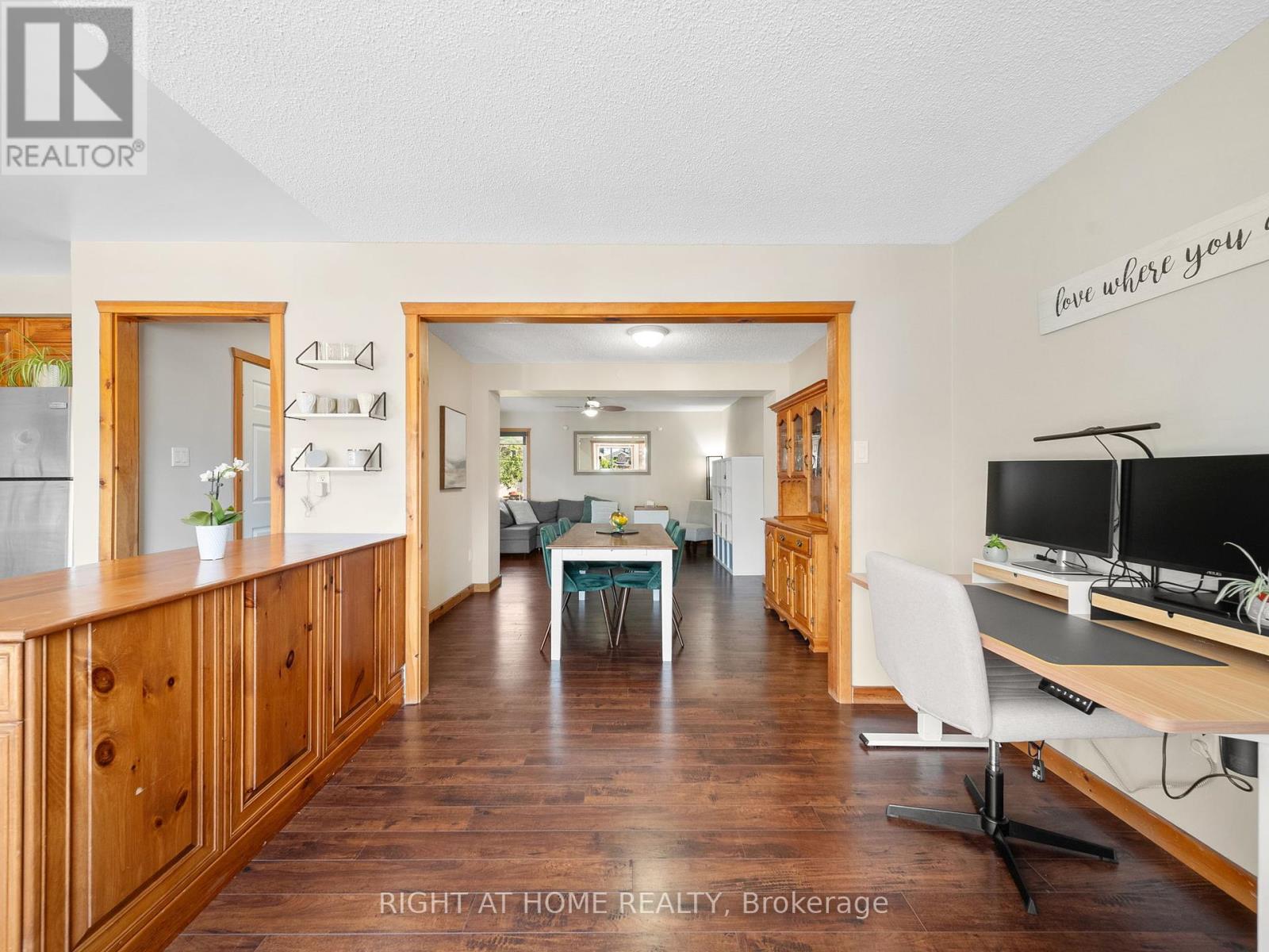 Single Family House for Sale in  DELANEY CRESCENT Barrie (Northwest) 