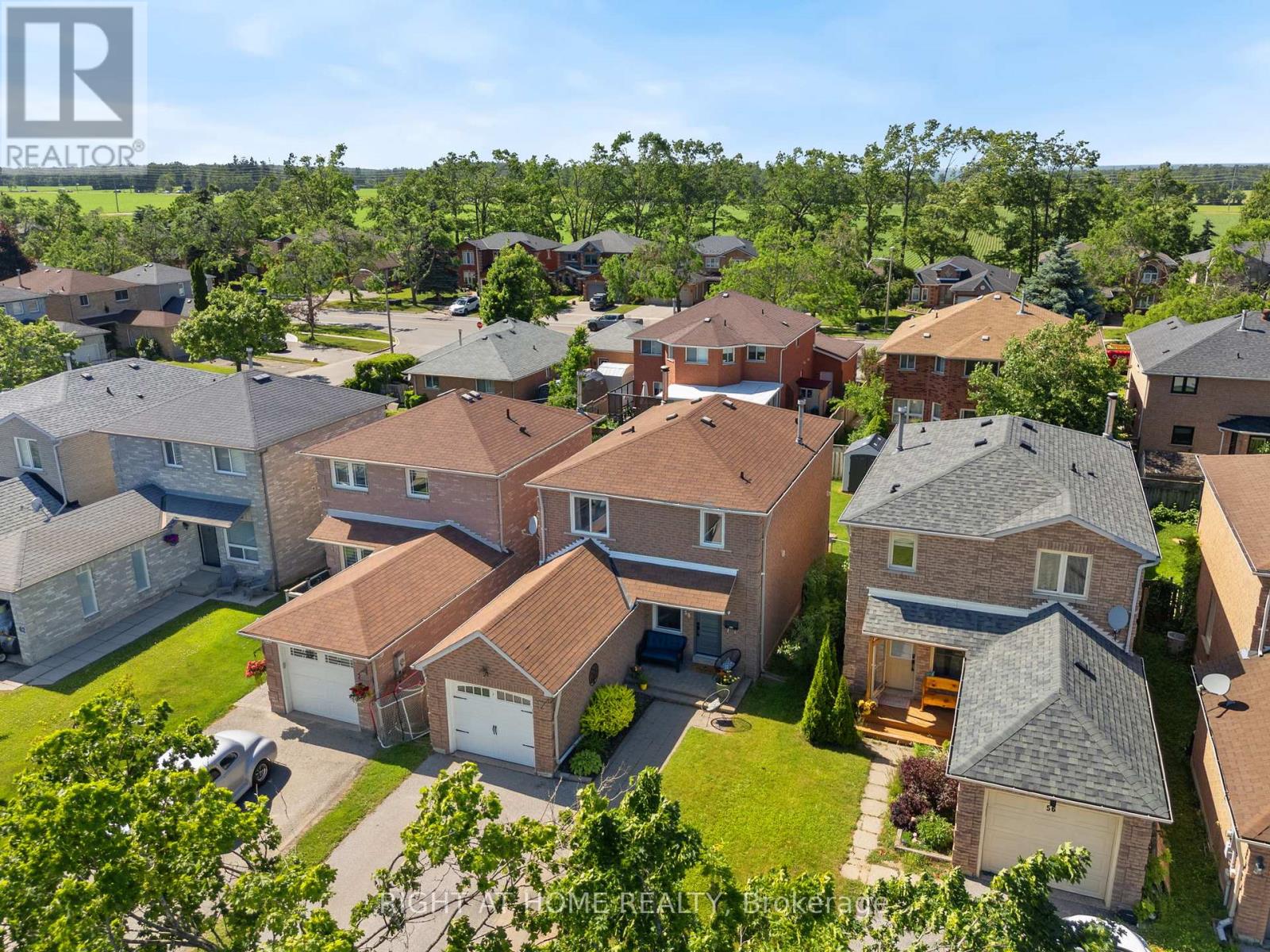 Single Family House for Sale in  DELANEY CRESCENT Barrie (Northwest) 