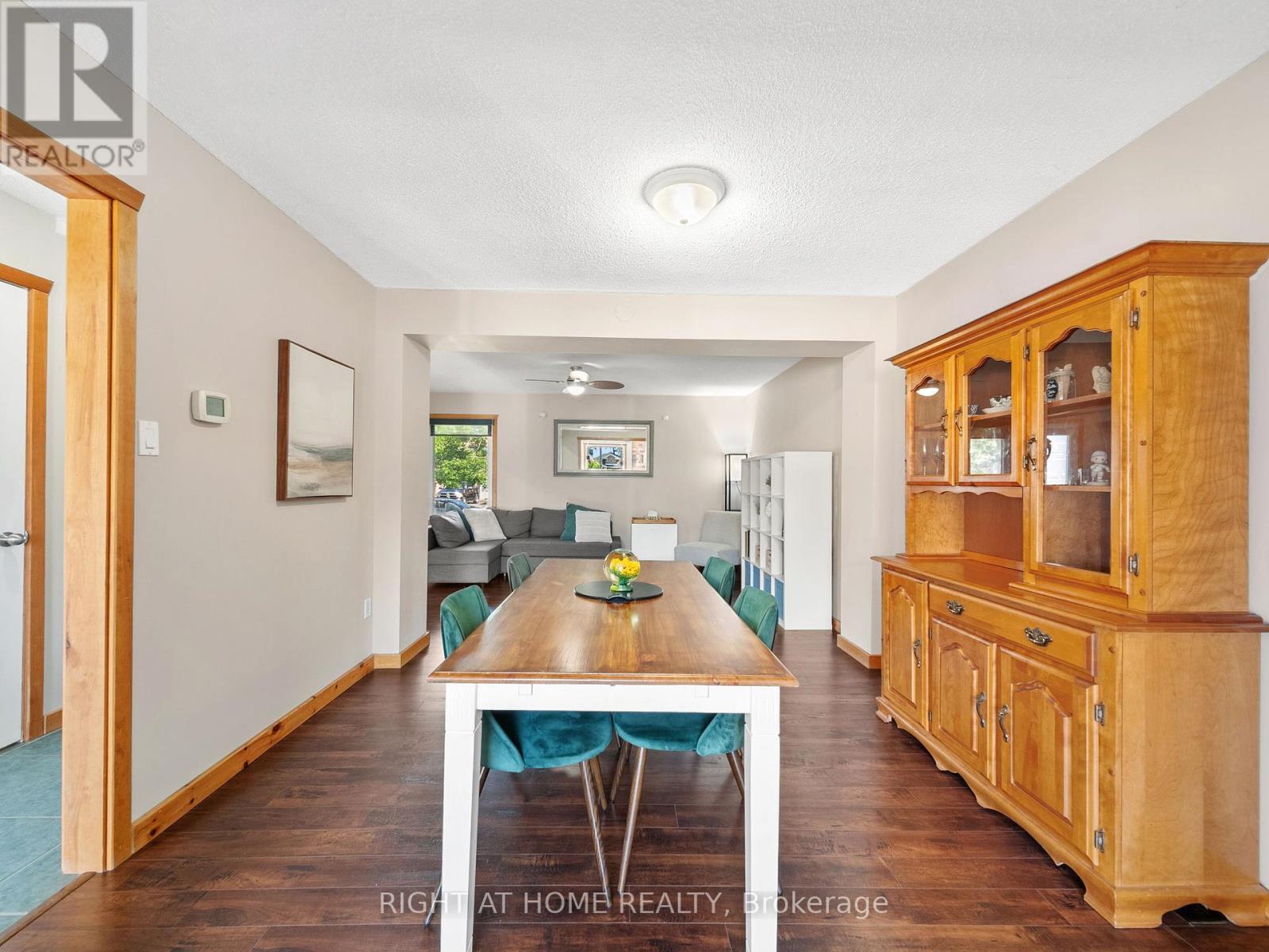 Single Family House for Sale in  DELANEY CRESCENT Barrie (Northwest) 