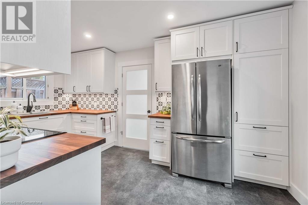 Photo 11 of 433 Davis Street, Port Colborne ON