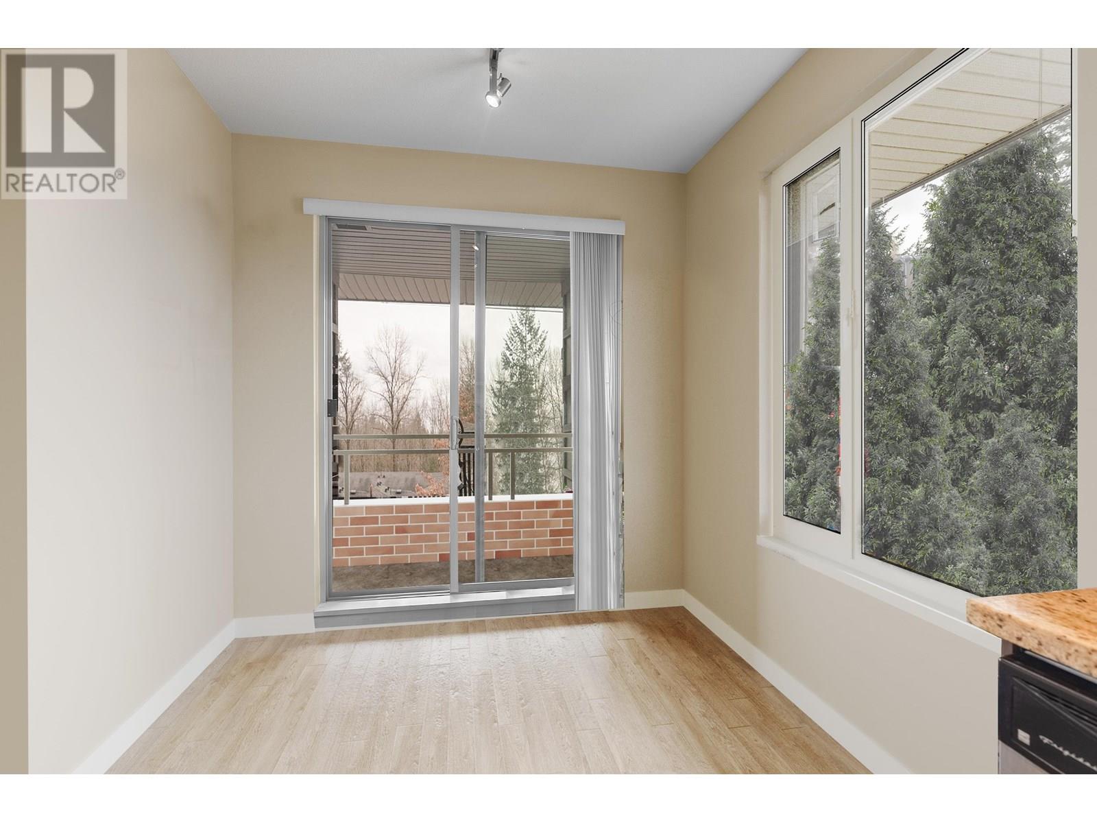 Photo 24 of 403 3105 Lincoln Avenue, Coquitlam BC