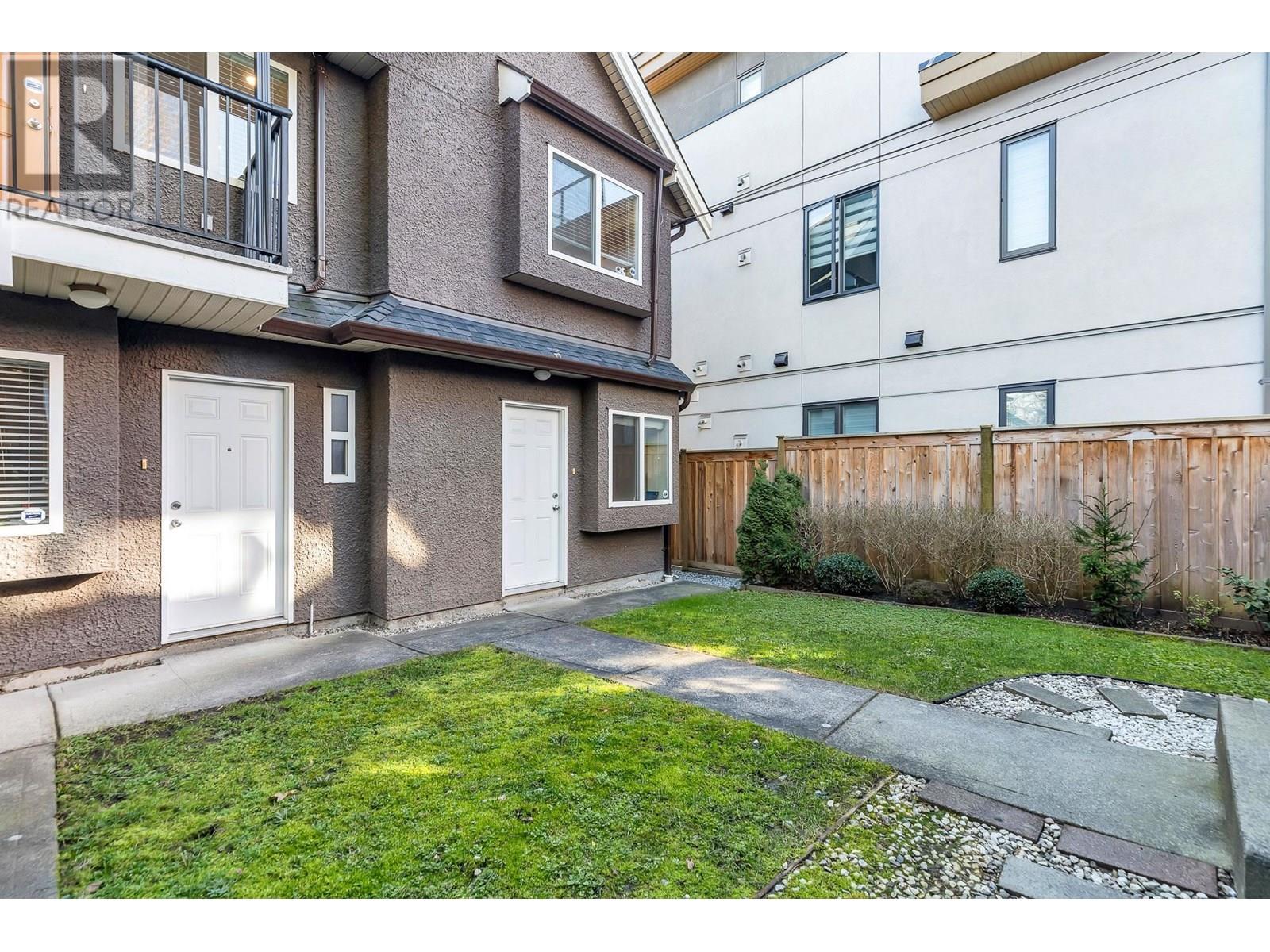 Photo 27 of 7531 Oak Street, Vancouver BC