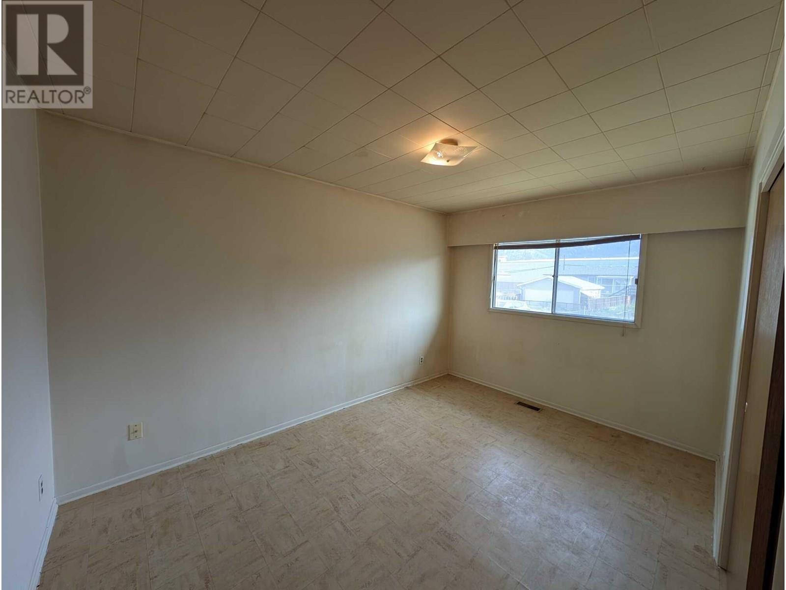 2437 Coutlee Avenue, Merritt