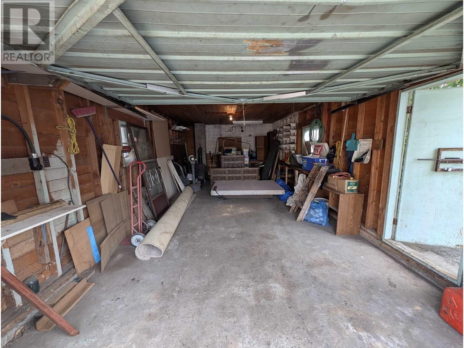 2437 Coutlee Avenue, Merritt