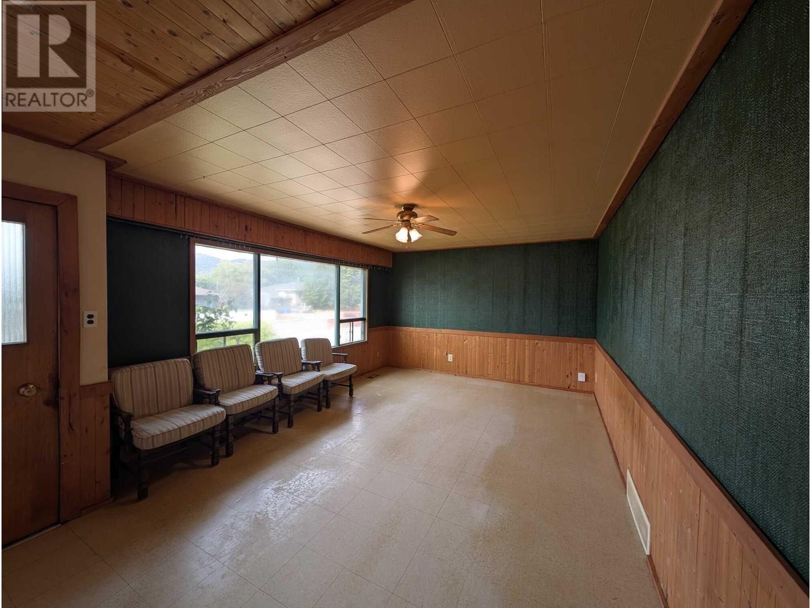 2437 Coutlee Avenue, Merritt