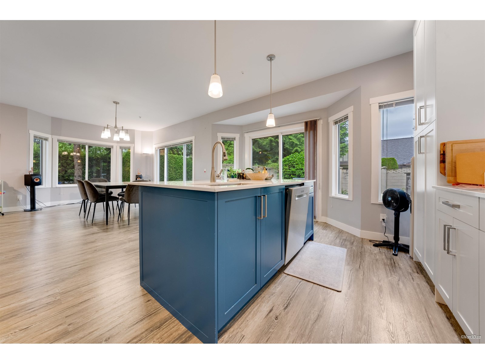 Photo 6 of 11 20750 Telegraph Trail, Langley BC