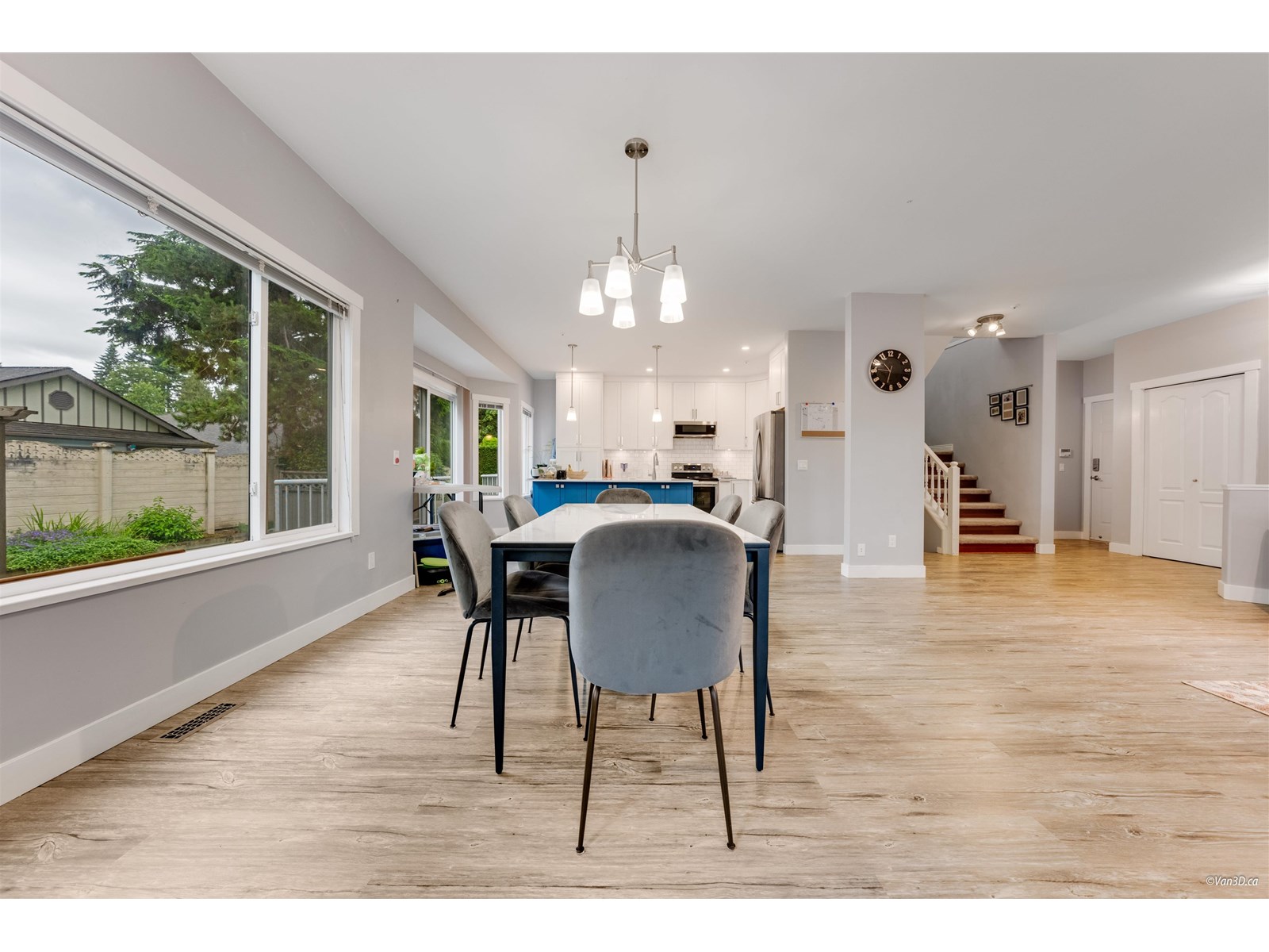 Photo 7 of 11 20750 Telegraph Trail, Langley BC