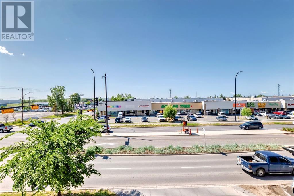 Single Family House for Sale in    Street Penbrooke Meadows Calgary 