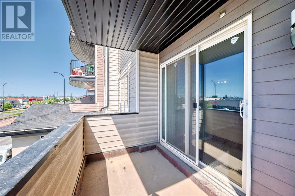 Single Family House for Sale in    Street Penbrooke Meadows Calgary 