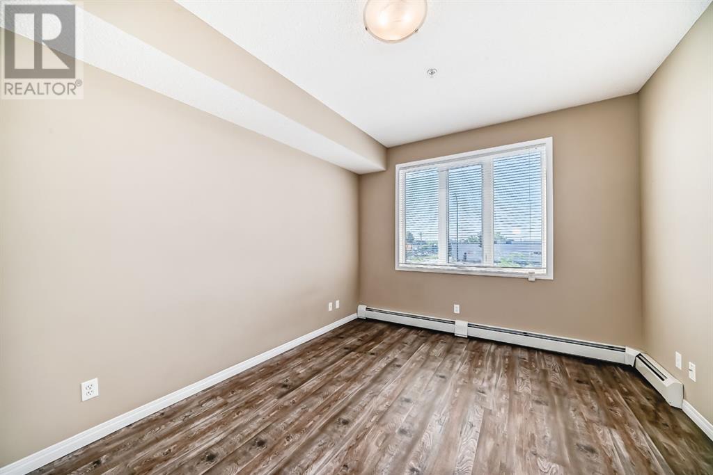 Single Family House for Sale in    Street Penbrooke Meadows Calgary 