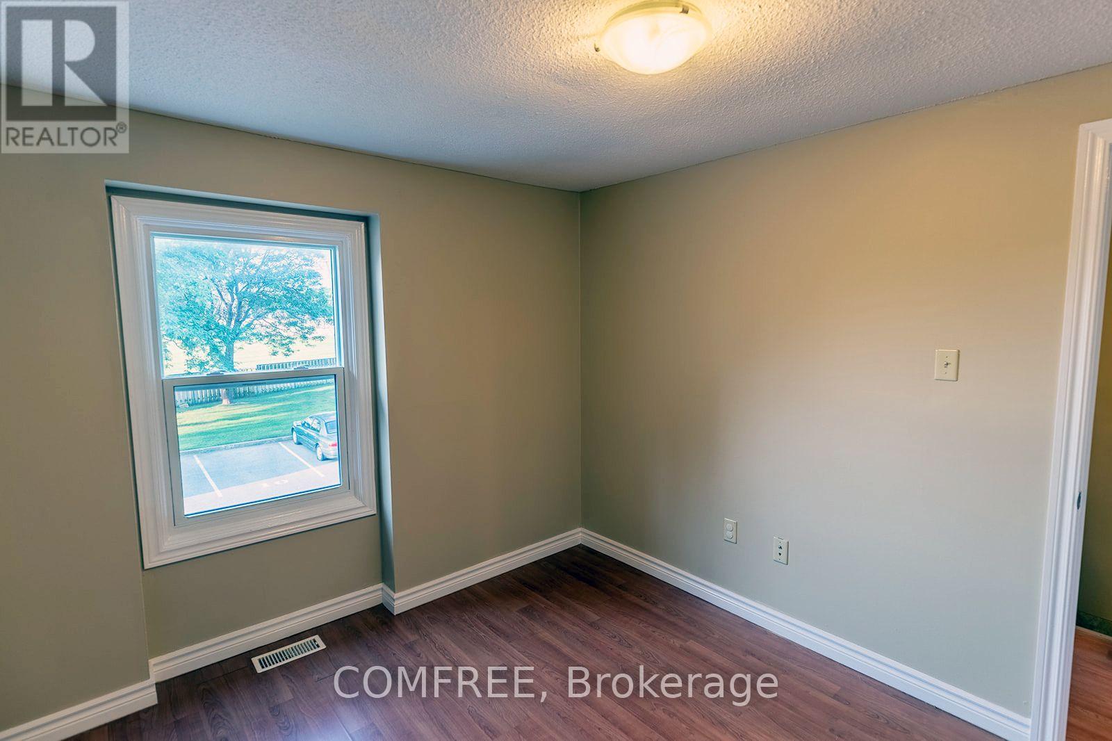 Photo 11 of 1 7591 Scholfield Road, Niagara Falls ON