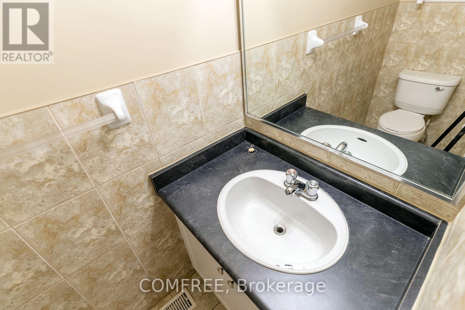 Photo 8 of 1 7591 Scholfield Road, Niagara Falls ON