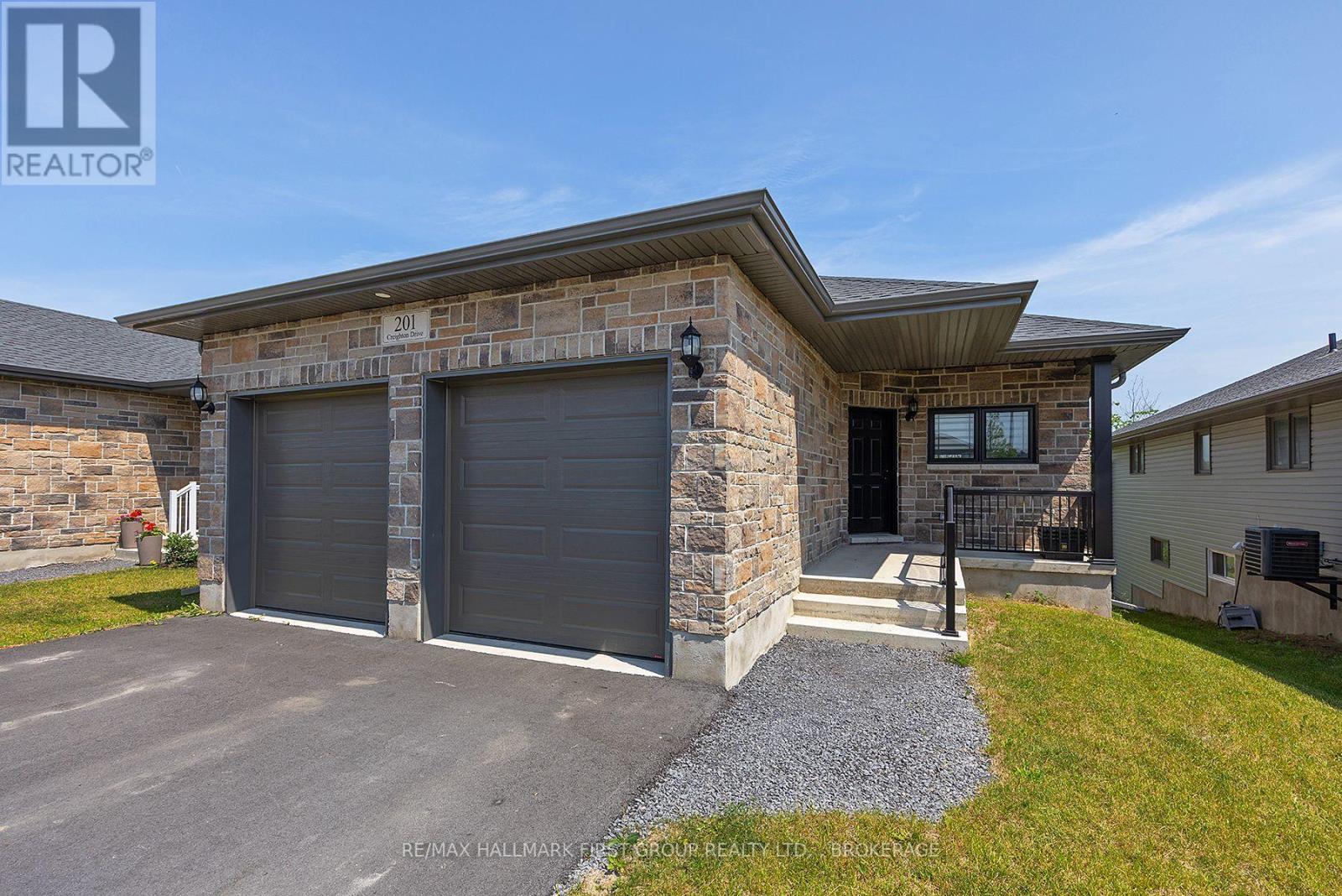Photo 39 of 201 Creighton Drive, Loyalist ON