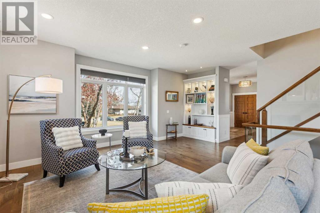 Single Family House Bungalow for Sale in  Glenmount Crescent SW Glendale Calgary 