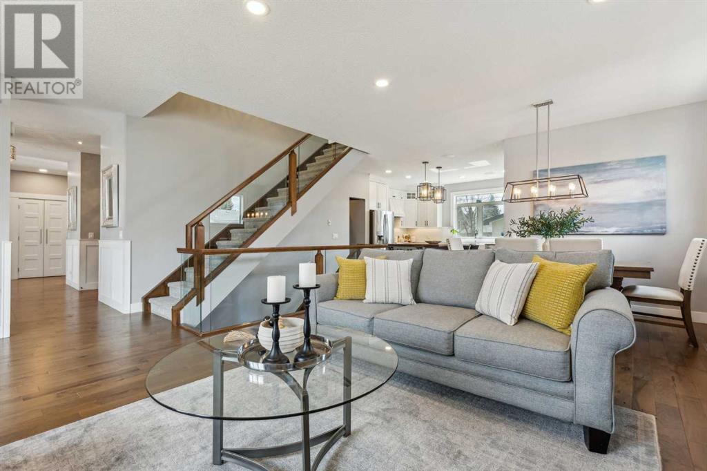 Single Family House Bungalow for Sale in  Glenmount Crescent SW Glendale Calgary 