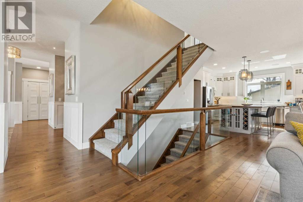 Single Family House Bungalow for Sale in  Glenmount Crescent SW Glendale Calgary 