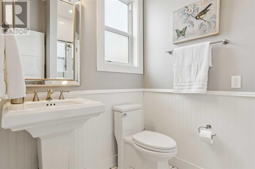 Single Family House Bungalow for Sale in  Glenmount Crescent SW Glendale Calgary 
