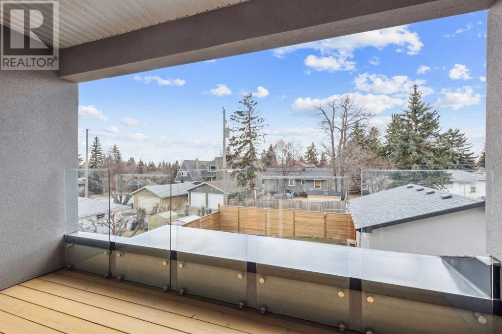 Single Family House Bungalow for Sale in  Glenmount Crescent SW Glendale Calgary 