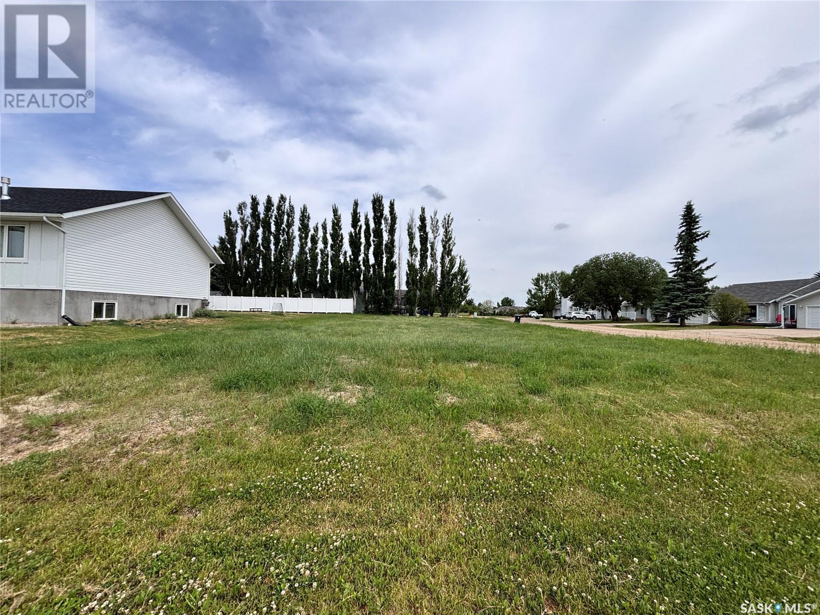 Photo 3 of 188 Sarah Drive S, Elbow SK