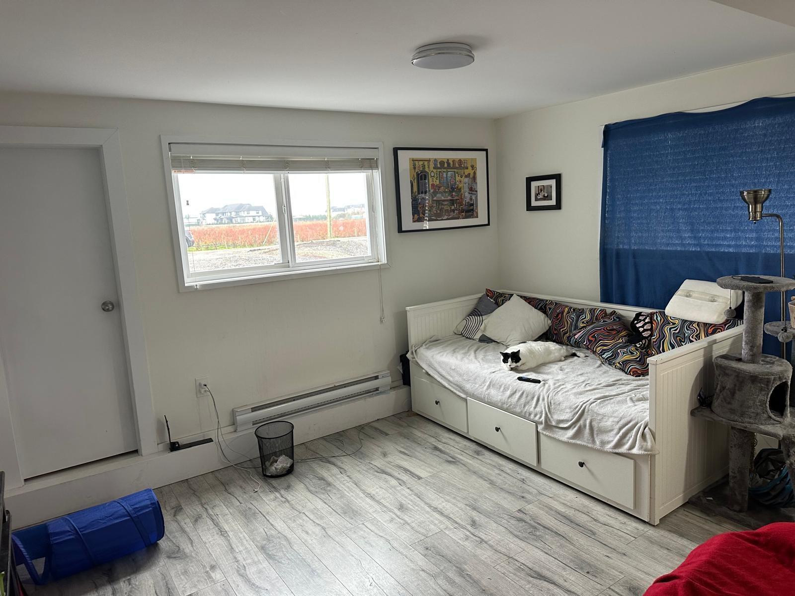 Photo 16 of 17027 40 Avenue, Surrey BC